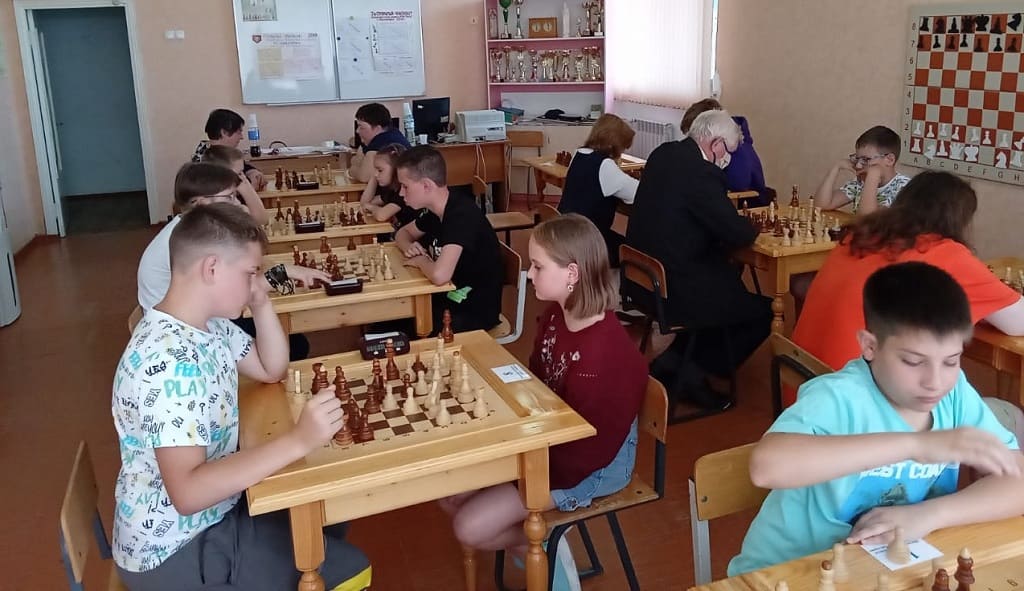 В Миллерово провели праздничные шахматные рапиды