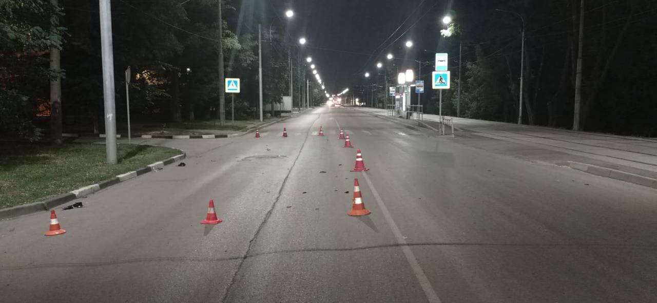 В Таганроге мотоцикл сбил 17-летнего пешехода