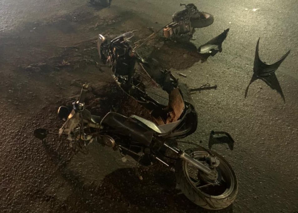 В Батайске погиб водитель скутера, пассажир пострадал
