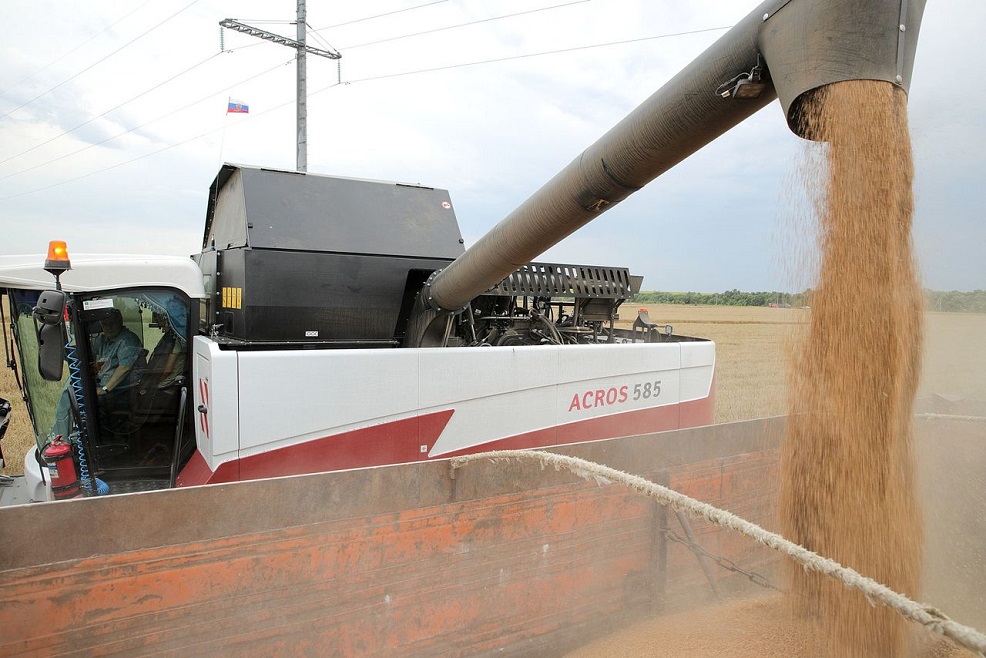 Собранный  к сегодняшнему дню на Дону урожай ранних зерновых превысил 10 млн тонн