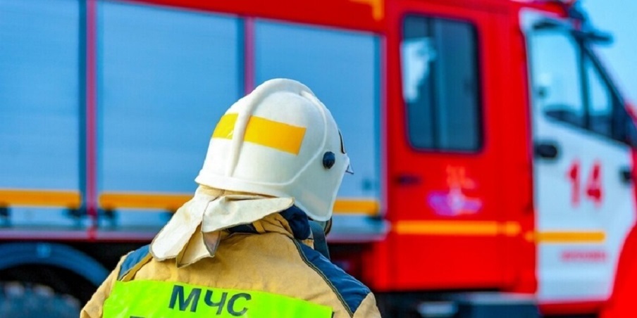 Вчерашний пожар на ростовской стройплощадке полигона бытовых отходов потушили только спустя семь часов
