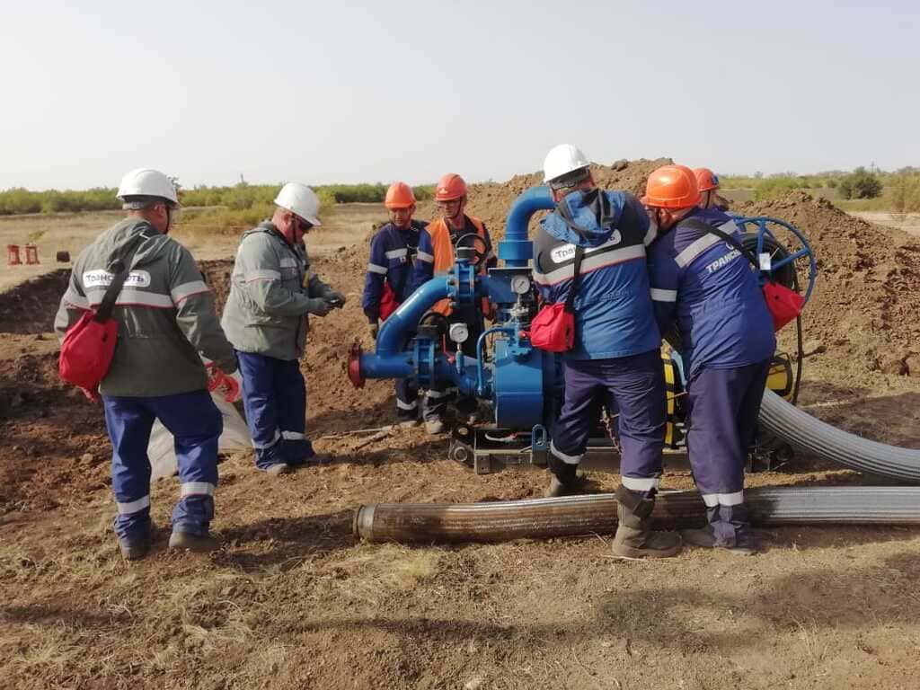 В Каменском районе полторы тысячи человек оперативно устранили гипотетический порыв магистрального нефтепровода «Суходольная-Родионовская»
