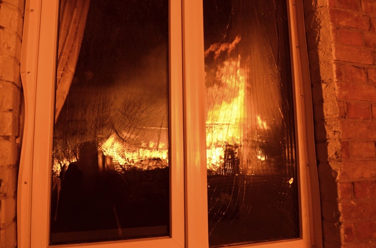 В Волгодонске, в переулке Донском, потушили пожар