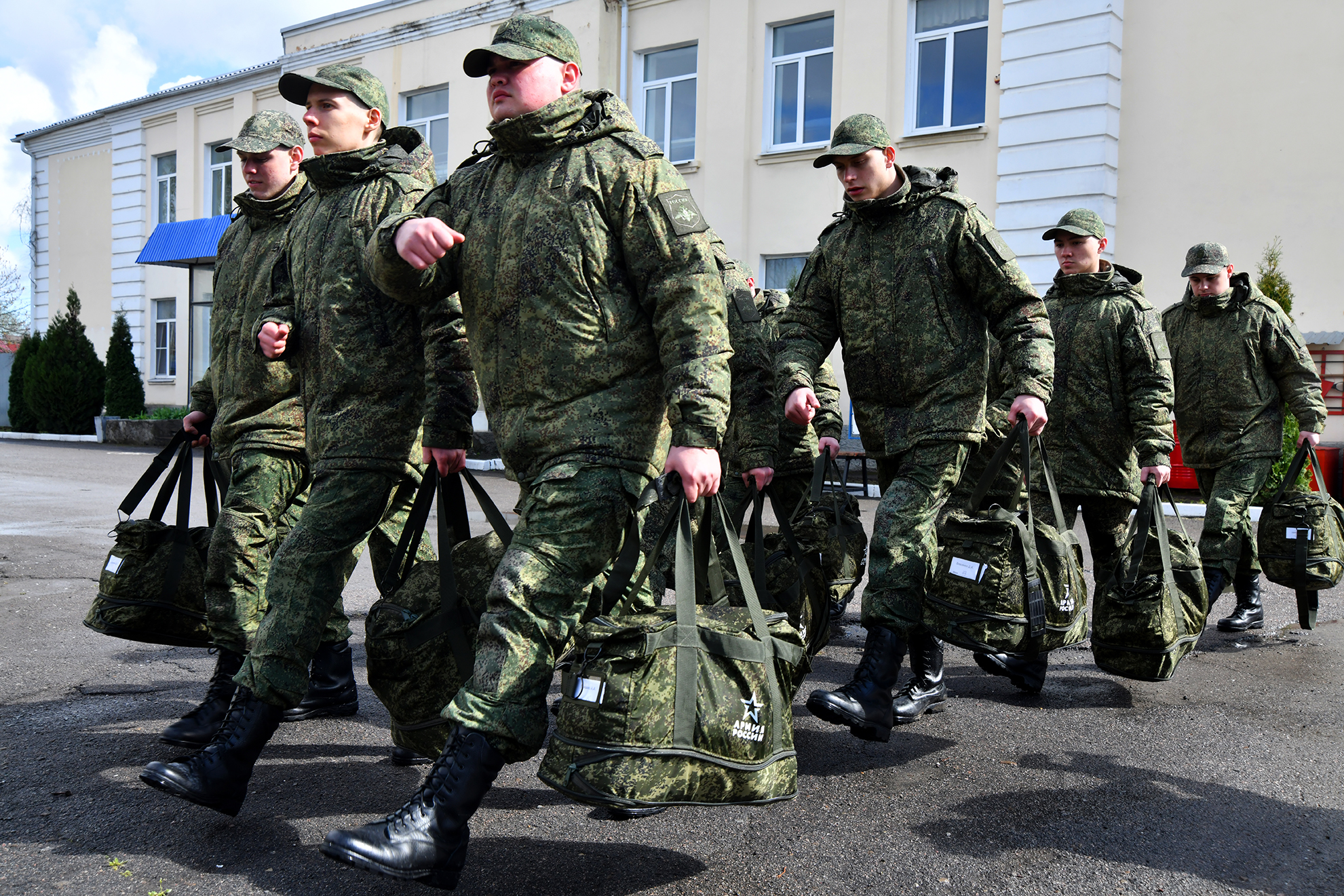 Первые призывники отправились служить - Новости, 10.04.2026