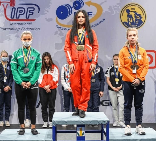 Донская спортсменка стала чемпионкой Европы по пауэрлифтингу