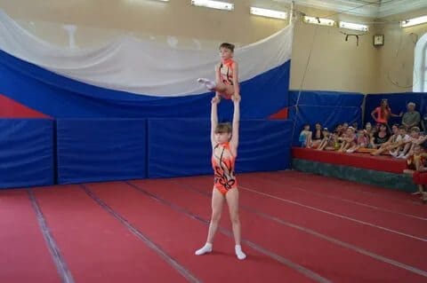 Донские спортсмены завоевали награды первенства ЮФО по акробатике