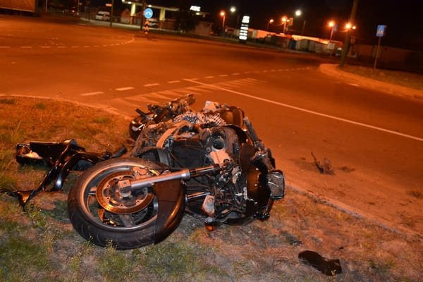 В Каменск-Шахтинском 19-летний мотоциклист насмерть сбил женщину