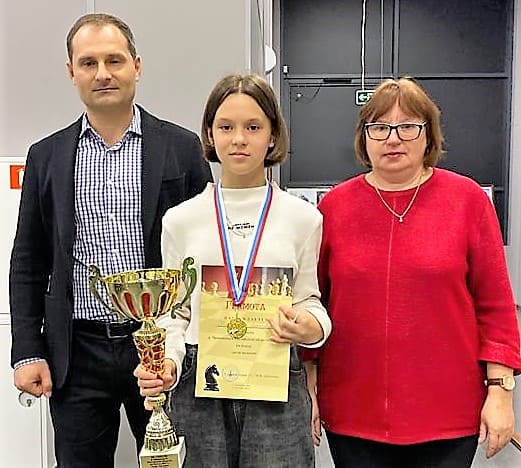 Юниорка из Волгодонска Екатерина Кирдяшкина поедет в профильную шахматную смену «Сириуса»