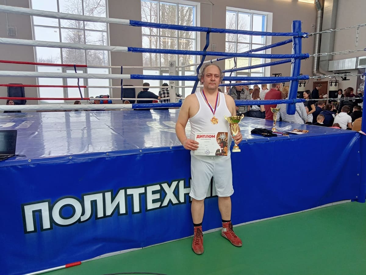 Ростовский шахбоксер Сергей Тишаков выиграл в Санкт-Петербурге два золота чемпионата России