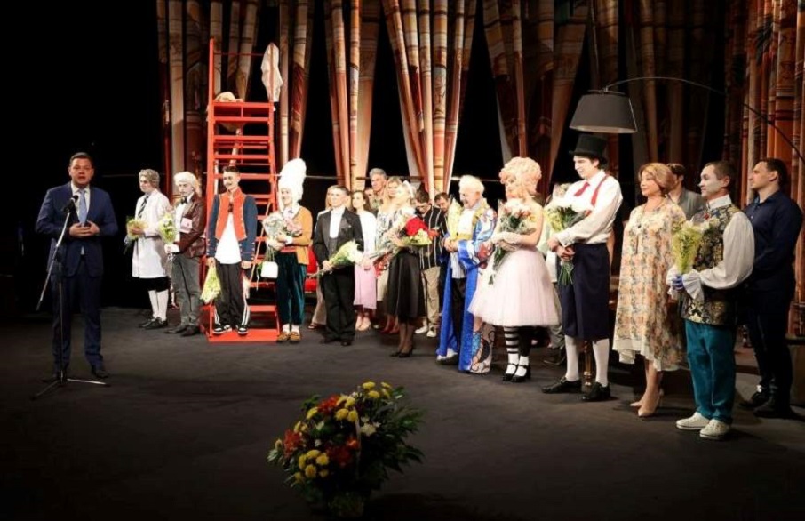Таганрогский драмтеатр имени А.П. Чехова завершил 197-й сезон традиционным премьерным показом классической пьесы