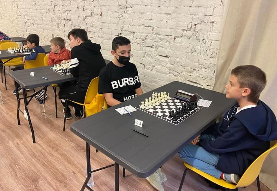 В Ростове юниоры сыграли в «космические» шахматы
