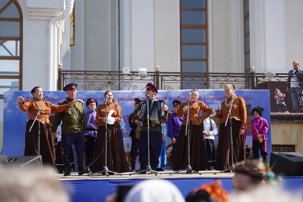В Волгодонске провели ярмарку «Волгодонск православный – 2023»