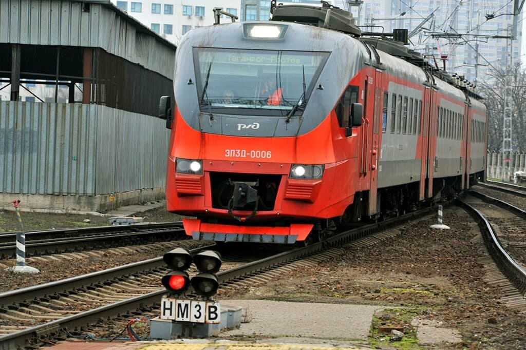 В августе из Ростова-на-Дону в Азов пойдут дополнительные поезда