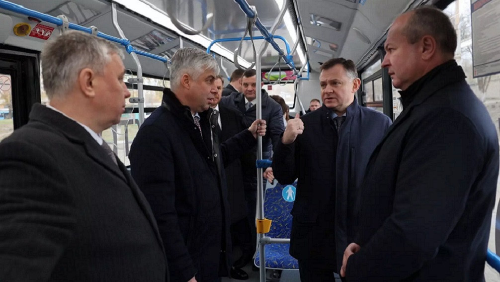 100 дней Слюсарь автобус.jpg 100 дней Слюсарь автобус.jpg