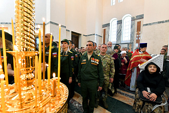 07 05 2025 В главном храме ЮВО прошло торжественное богослужение