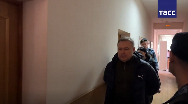 В. Гончаров доставлен в Ленинский районный суд Ростова. Скриншот видео ТАСС.