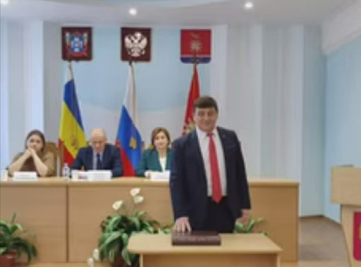 Олег Ткаченко вступил в должность главы Зимовниковского района