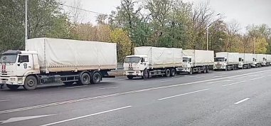 Жителям ЛНР сотрудники МЧС России доставили продукты длительного хранения
