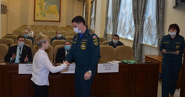 Девятилетнего жителя Волгодонска наградили медалью МЧС России