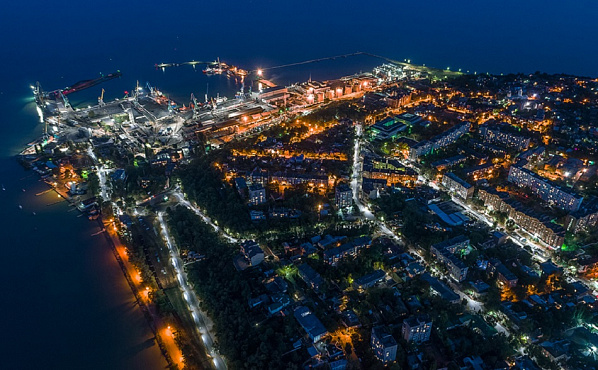 Ночной Таганрог. Источник фото: РБК.