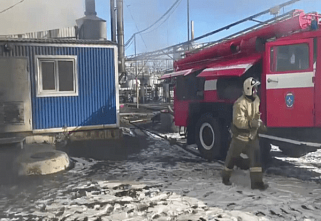 В донском главке МЧС назвали предварительную причину пожара на Новошахтинском нефтеперерабатывающем заводе