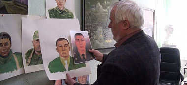 Сальские художники готовят выставку портретов погибших участников СВО